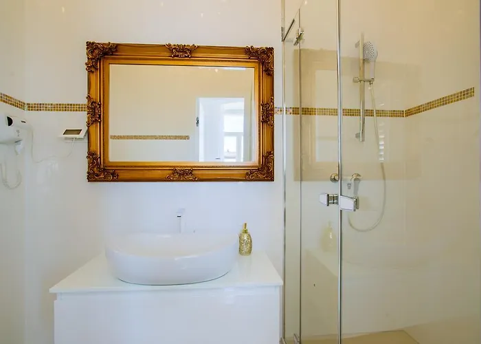 Collins Center Пула