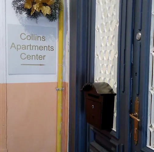 Апартаменти Collins Center *