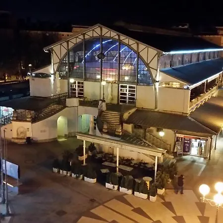 Collins Center Apartman Pula