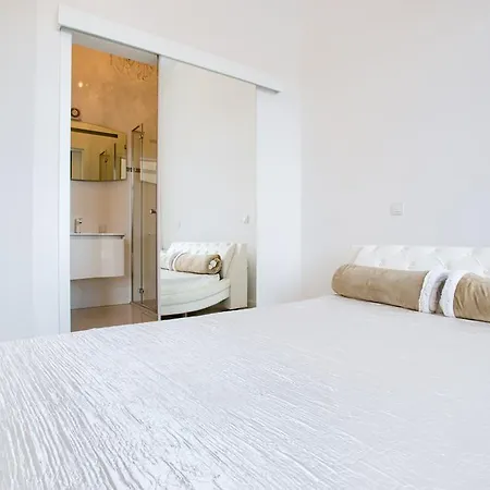 Apartamento Collins Center Pula