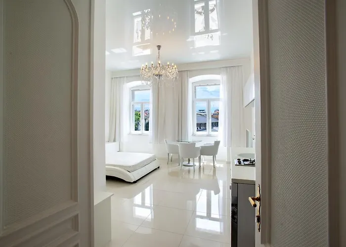 Collins Center Апартаменты