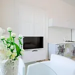 Apartment Collins Center